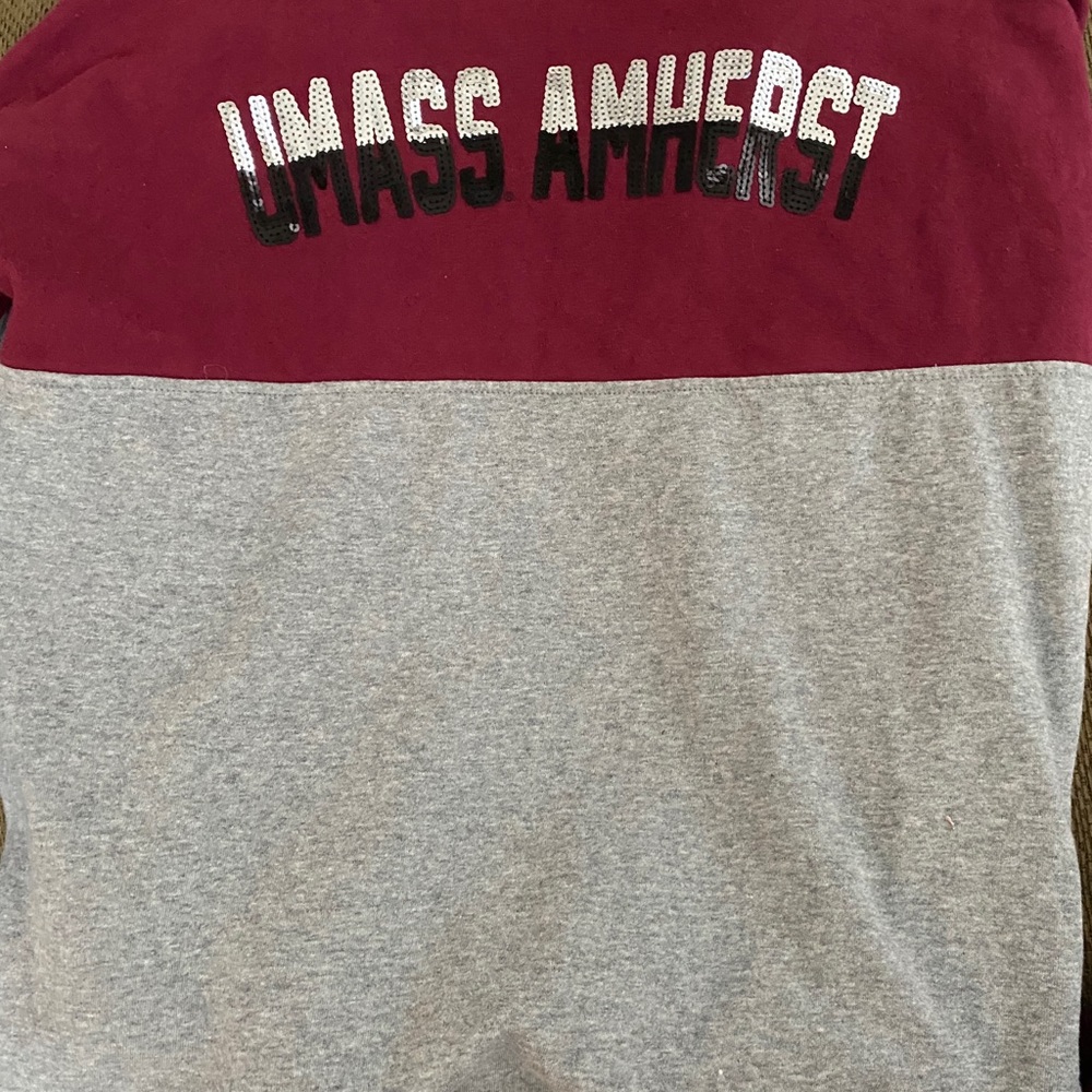 Umass quarter zip